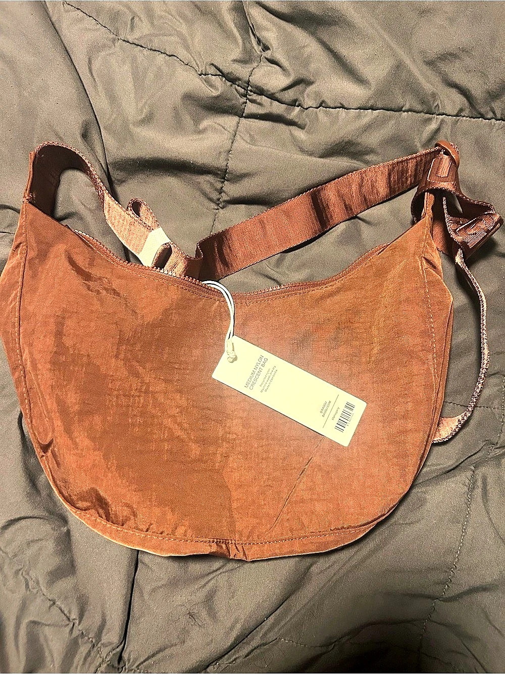 NWT-BAGGU Medium Nylon Crescent Bag Mahogany